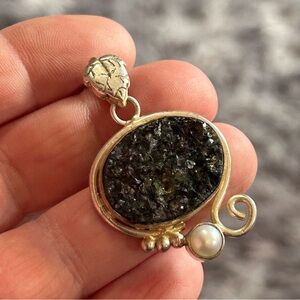 Handcrafted moissanite druzy genuine pearl pendant on chain necklace